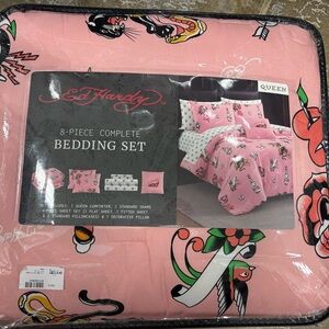 Ed Hardy Queen Comforter Set 8 pieces